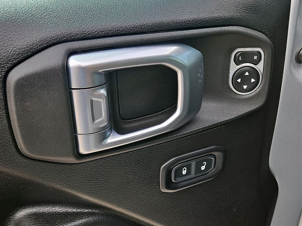 2023 Jeep Wrangler Rubicon 4xe w/$4295 Power Top
