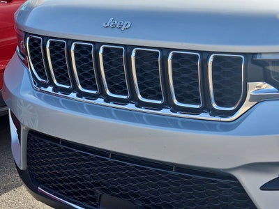 2023 Jeep Grand Cherokee Laredo