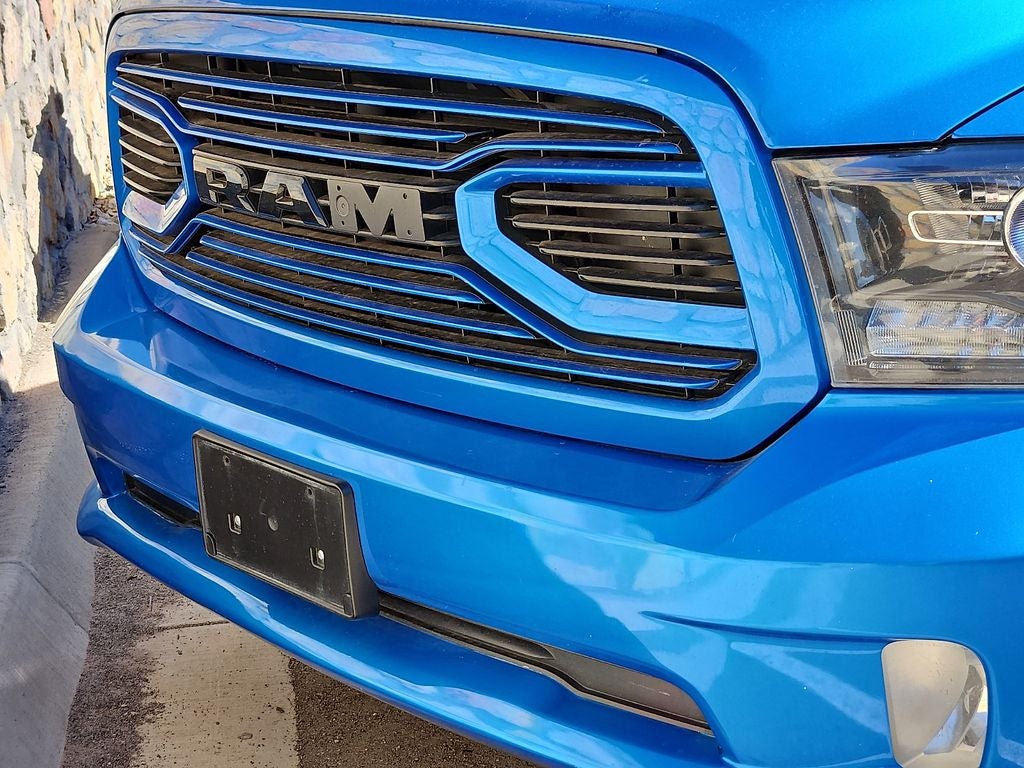 2018 RAM 1500 Sport Crew Cab 4WD w/Leather & NAV