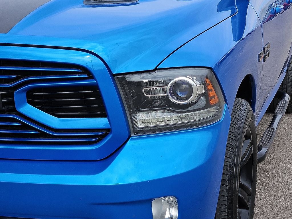 2018 RAM 1500 Sport Crew Cab 4WD w/Leather & NAV
