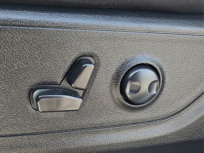 2024 RAM 1500 Big Horn Crew Cab 4WD 5.7L Hemi Hybrid