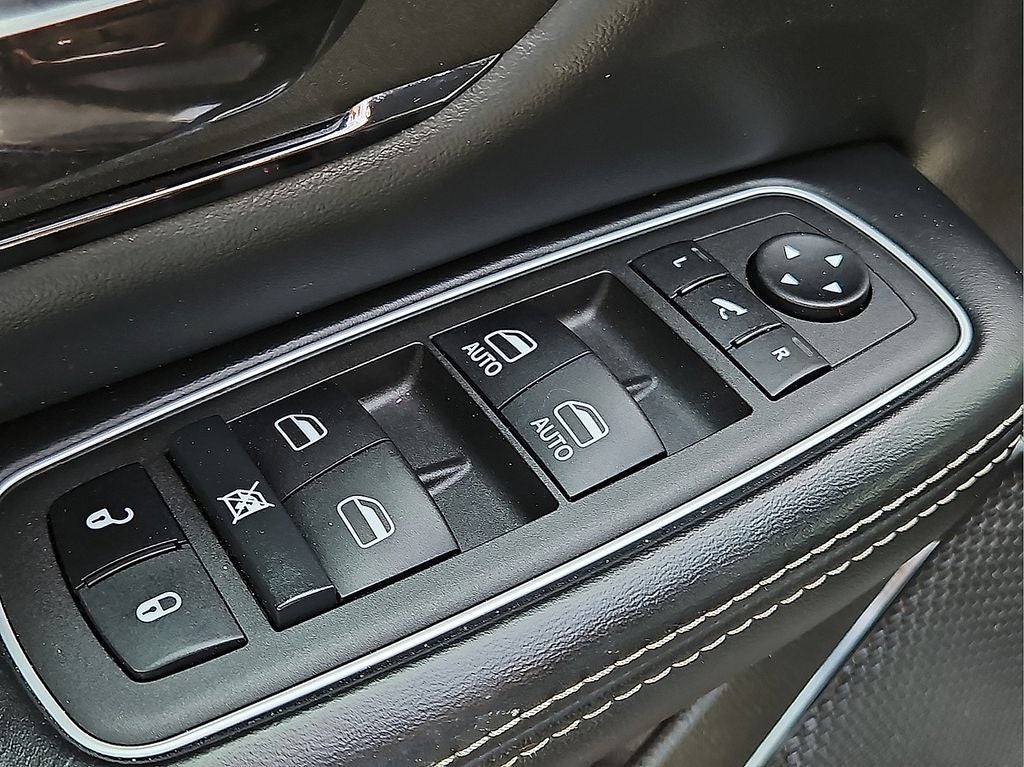 2022 RAM 1500 Limited Crew Cab 4WD