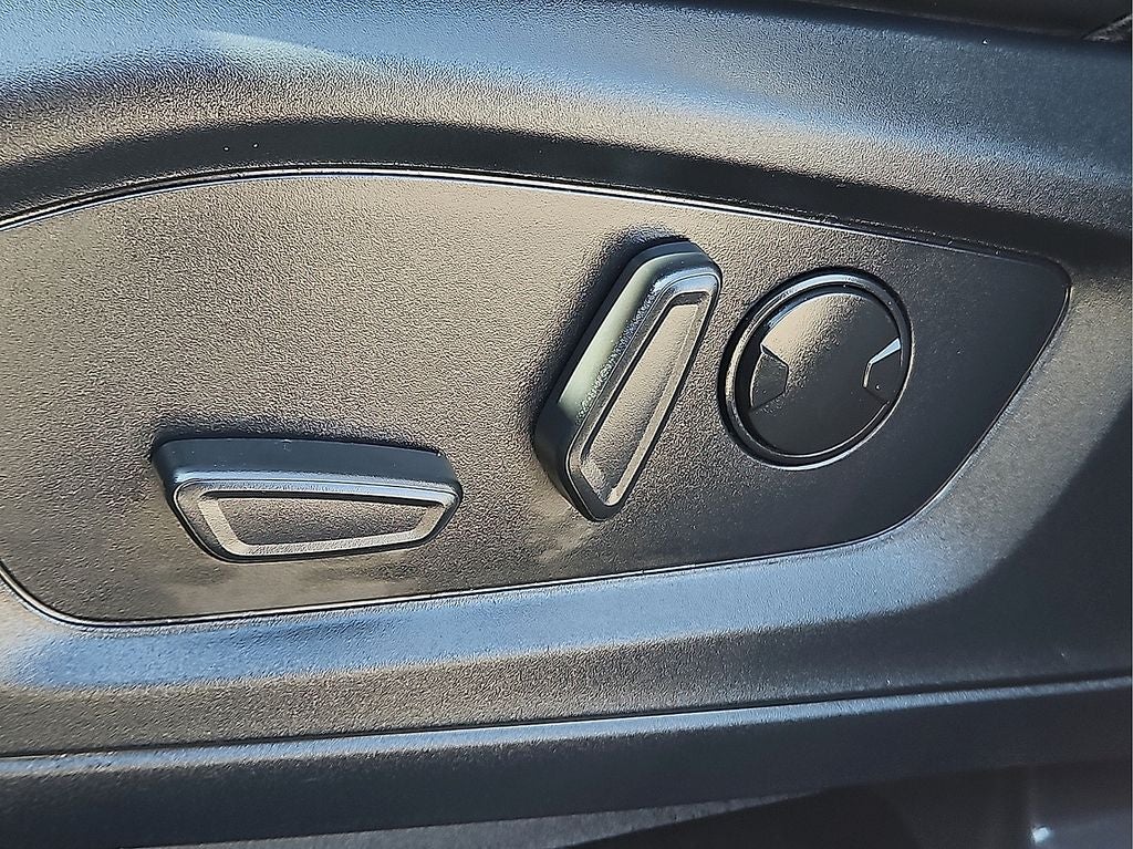 2025 Ford Explorer ST-Line 4WD