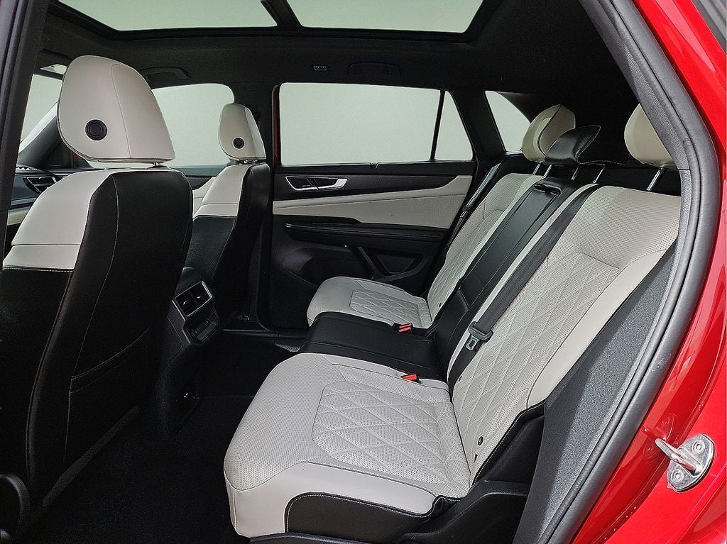 2024 Volkswagen Atlas Cross Sport 2.0T SEL Premium R-Line