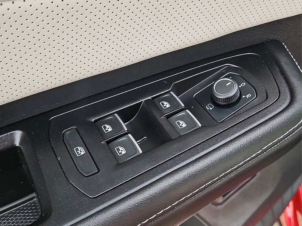 2024 Volkswagen Atlas Cross Sport 2.0T SEL Premium R-Line