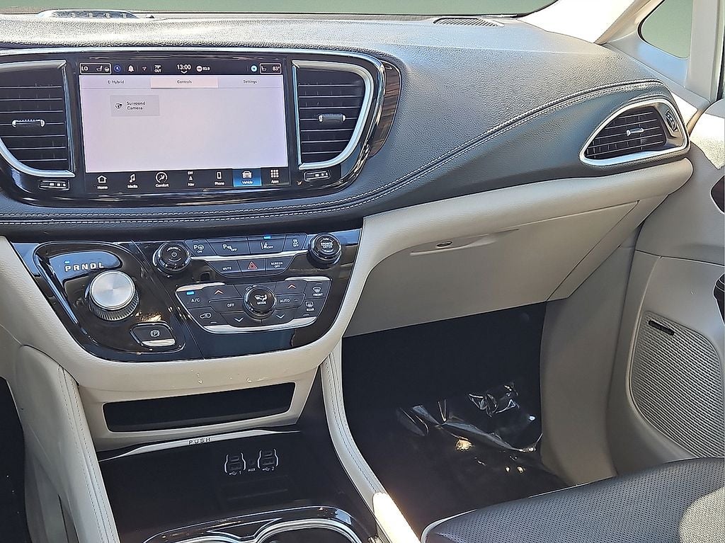 2022 Chrysler Pacifica Hybrid Limited