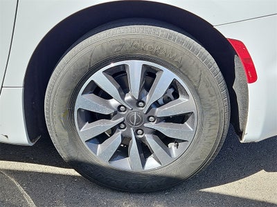 2022 Chrysler Pacifica Hybrid Limited