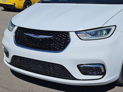 2022 Chrysler Pacifica Hybrid Limited