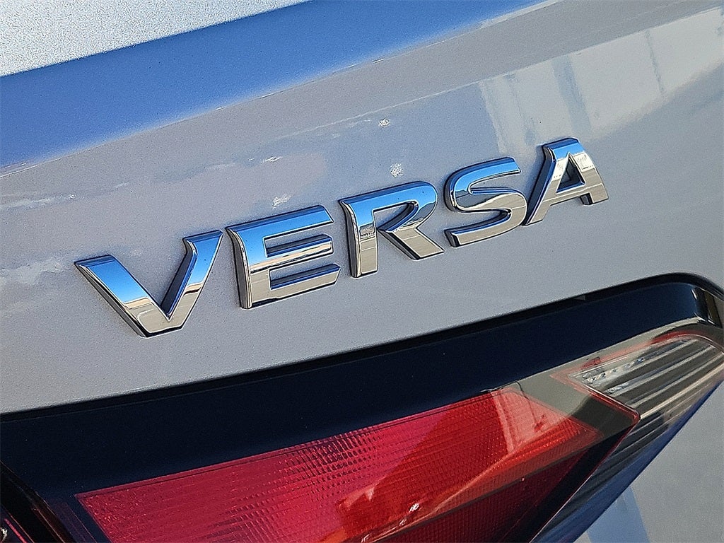 2021 Nissan Versa 1.6 S