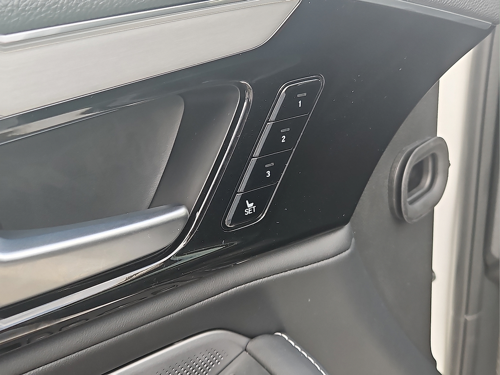 2026 Acura MDX Technology Package - Photo 18