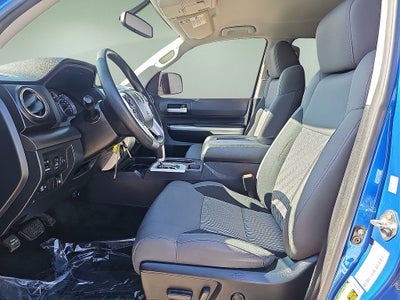 2017 Toyota Tundra SR5 5.7L V8 CrewMax w/66k miles!