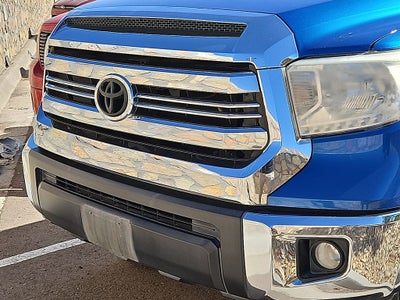 2017 Toyota Tundra SR5 5.7L V8 5.7L V8