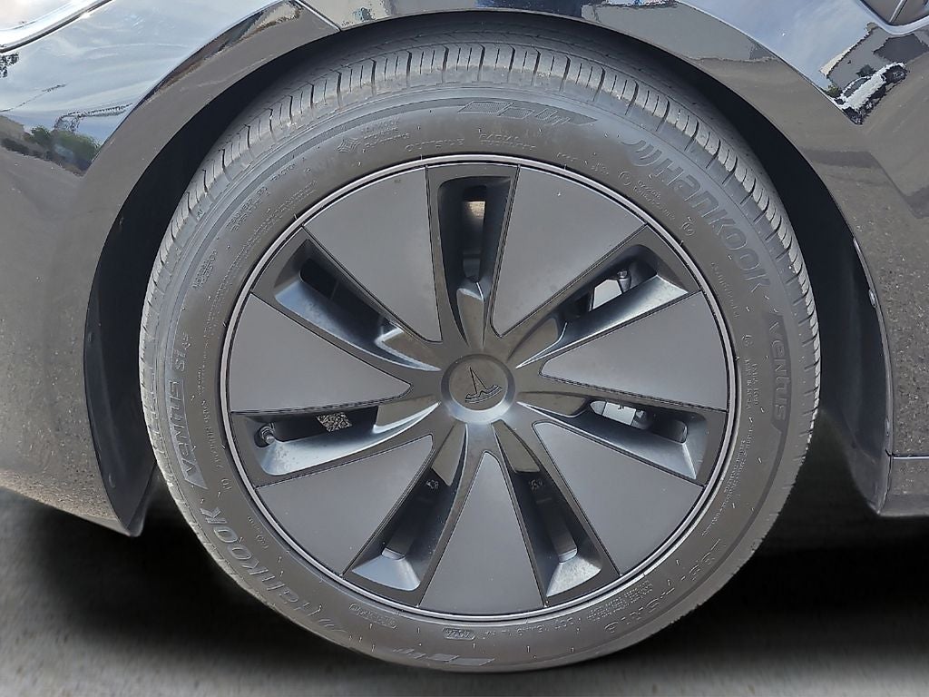 2025 Tesla Model 3 Long Range AWD