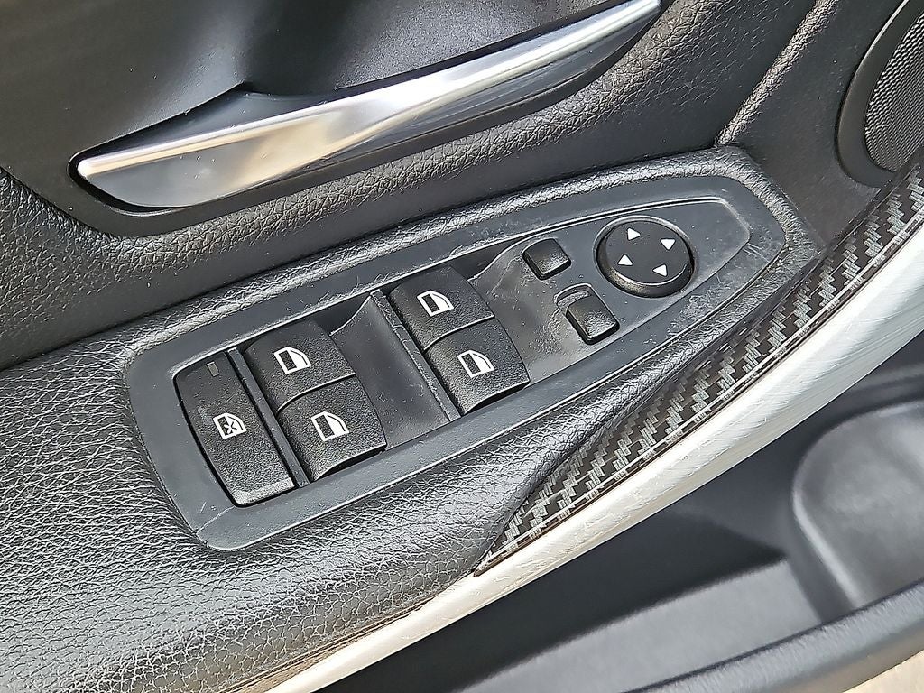 2012 BMW 3 Series 328i