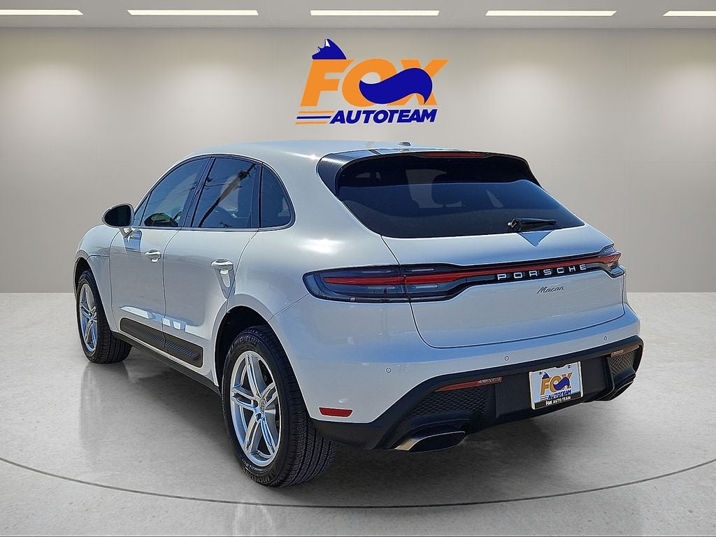 2023 Porsche Macan Base
