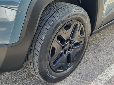 2017 Jeep Renegade Deserthawk 4WD