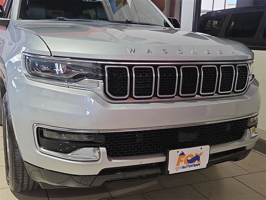 2023 Jeep Wagoneer Base