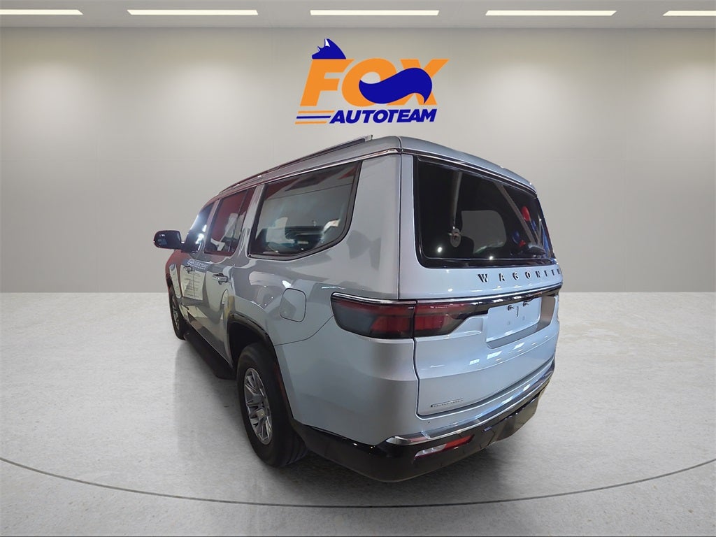 2023 Jeep Wagoneer Base