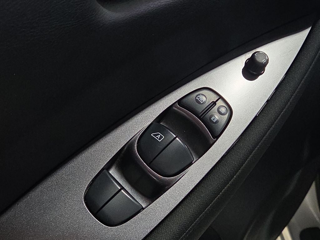 2023 Nissan Leaf S