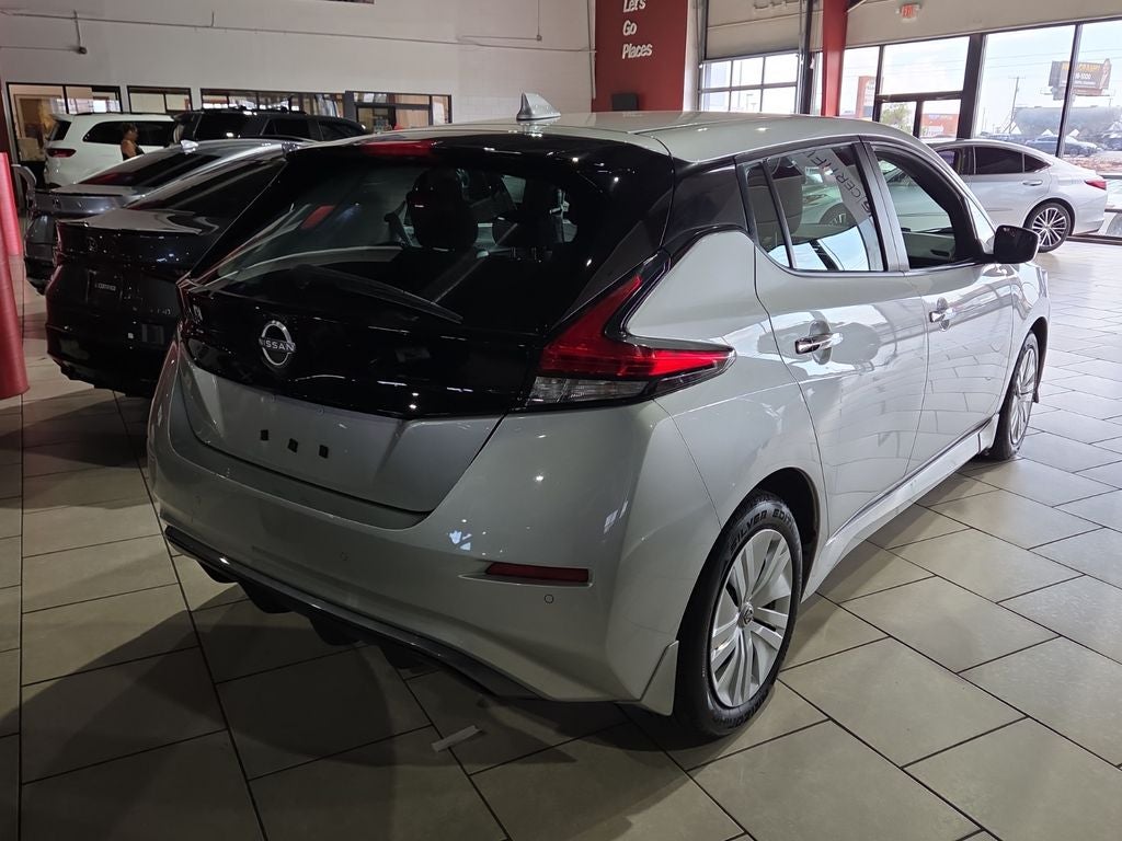 2023 Nissan Leaf S