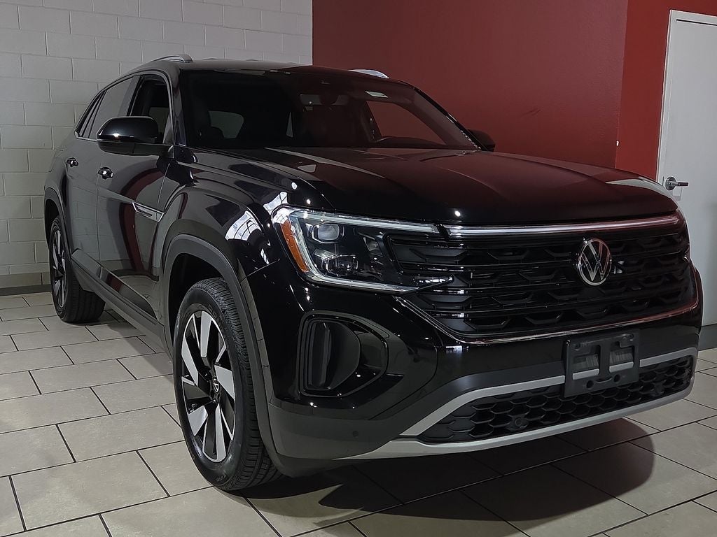 2024 Volkswagen Atlas Cross Sport 2.0T SE w/Technology