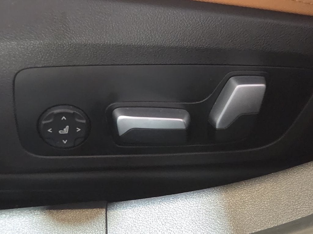 2023 BMW 3 Series 330i