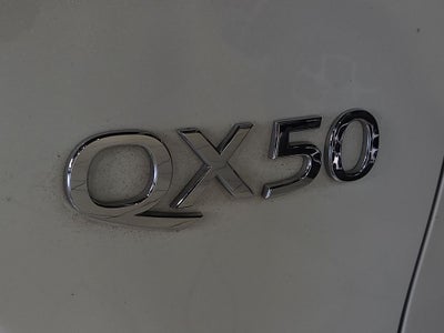 2022 INFINITI QX50 LUXE