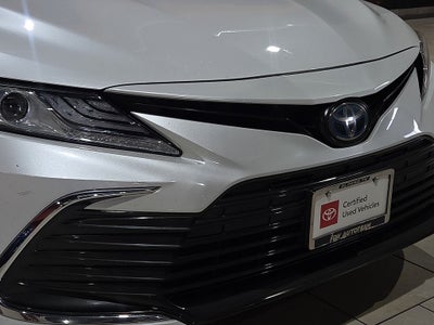 2022 Toyota Camry Hybrid XLE