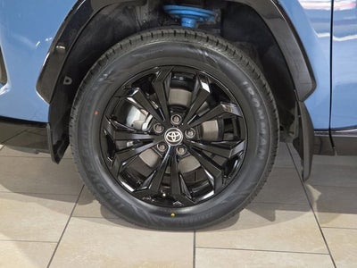 2022 Toyota RAV4 Hybrid SE