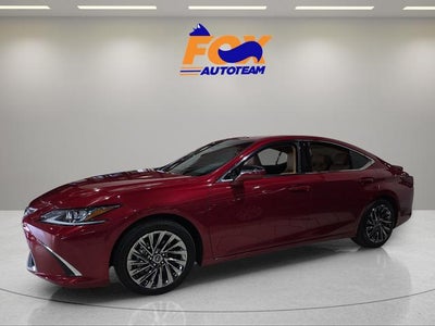 2025 Lexus ES 300h Luxury