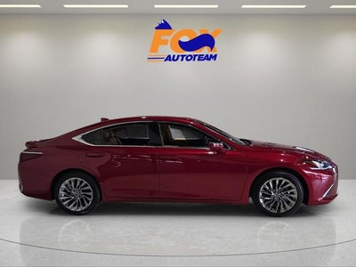 2025 Lexus ES 300h Luxury