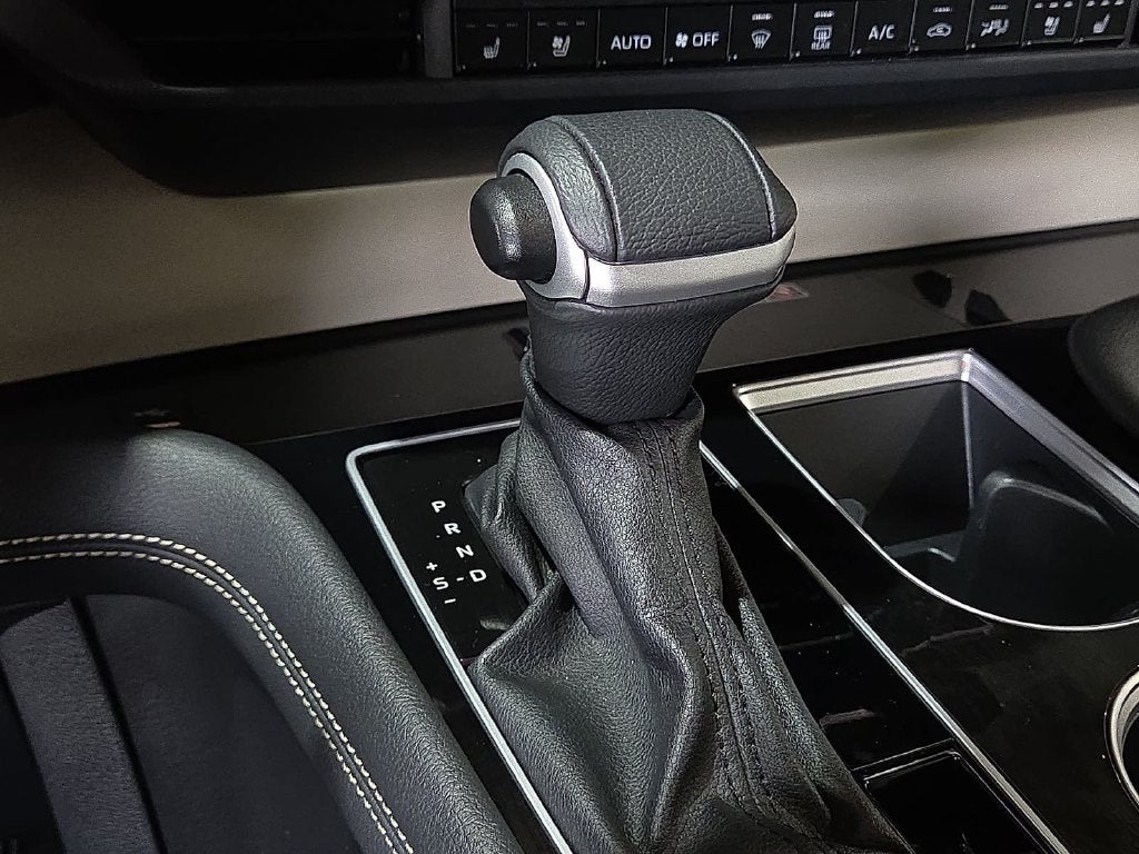 2025 Toyota Sienna Platinum 7 Passenger