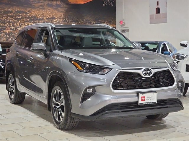 2025 Toyota Highlander Hybrid XLE