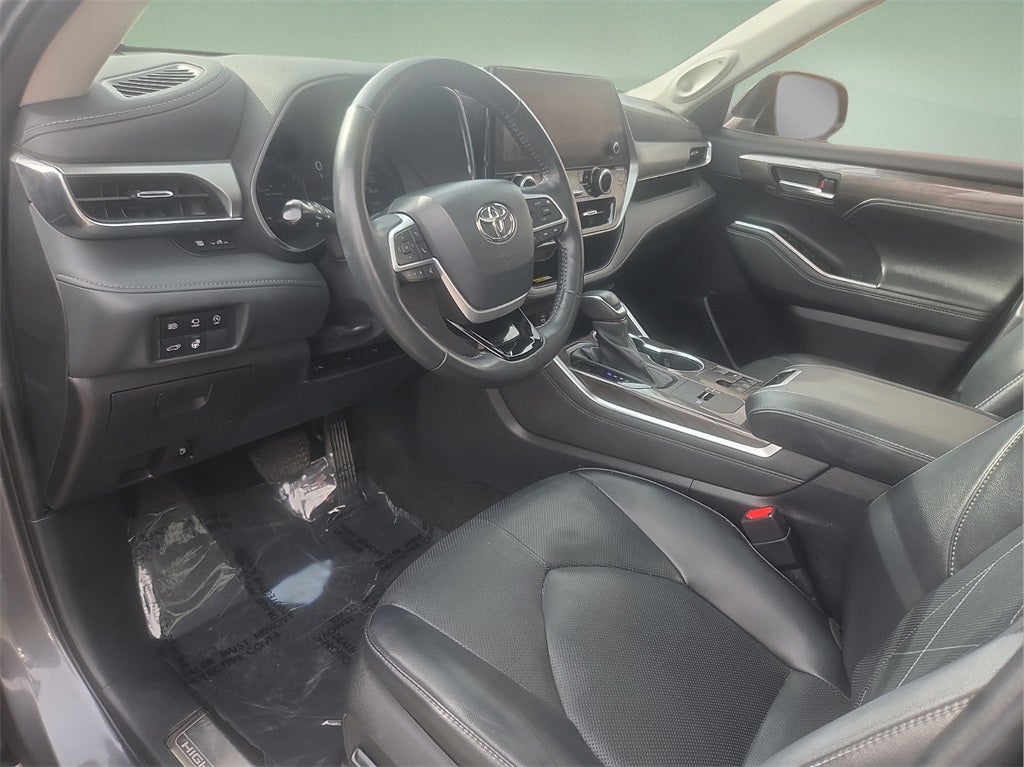 2023 Toyota Highlander Platinum