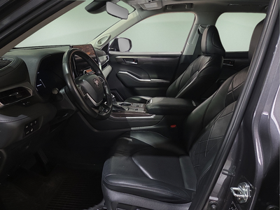 2023 Toyota Highlander Platinum