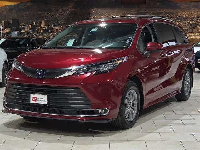 2023 Toyota Sienna XLE