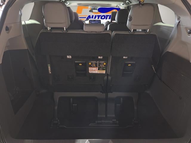 2023 Toyota Sienna XLE