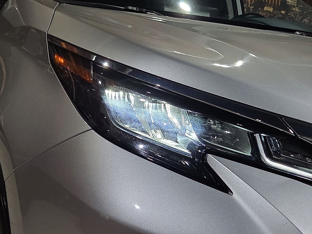 2023 Toyota Sienna XLE 8 Passenger