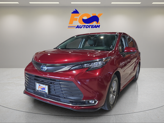 2021 Toyota Sienna XLE 8 Passenger