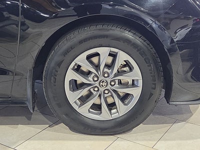 2022 Toyota Sienna XLE 8 Passenger
