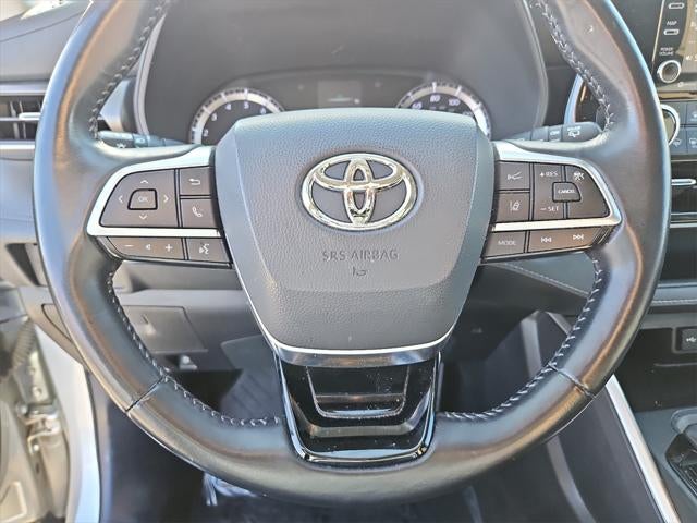 2020 Toyota Highlander LE