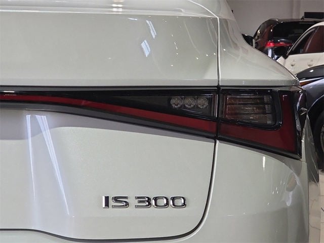 2022 Lexus IS 300