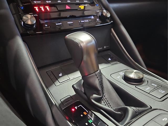 2024 Lexus IS 350 F SPORT Design