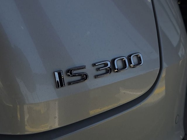 2023 Lexus IS 300