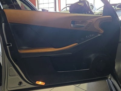 2023 Lexus IS 300