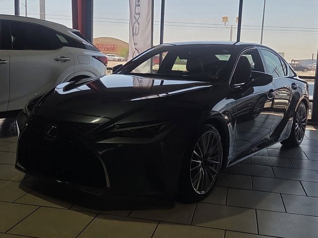2023 Lexus IS 300