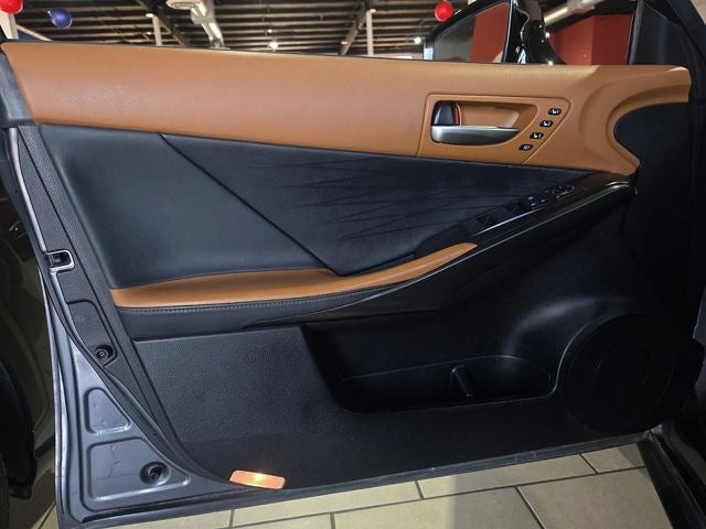 2023 Lexus IS 300