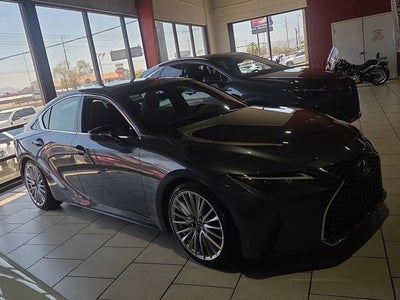 2023 Lexus IS 300