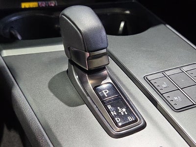 2025 Lexus UX 300h F SPORT Design