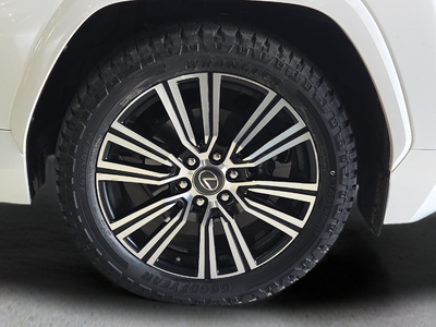 2023 Lexus LX 600 Luxury